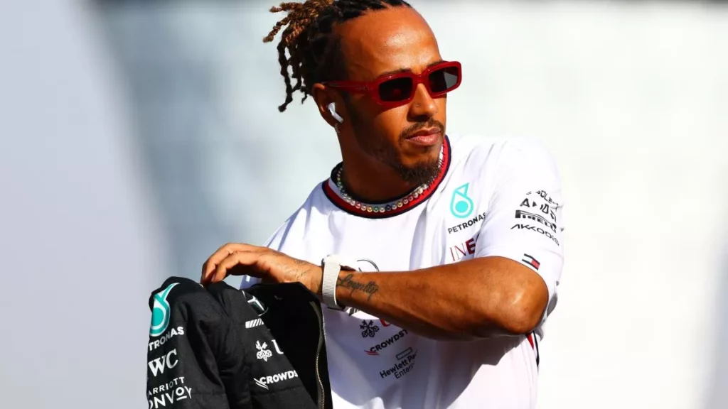 Lewis Hamilton alla Ferrari: Il Clamoroso Trasferimento nel 2025 20240202 165701