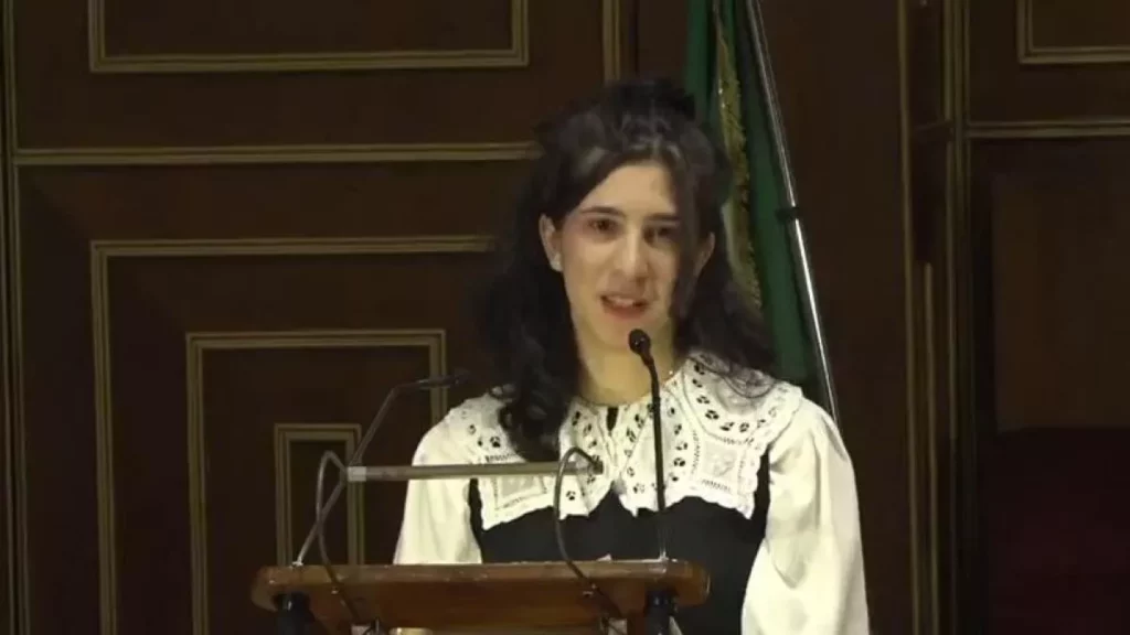 Laurea Postuma di Giulia Cecchettin: Un Tributo al Coraggio e all’Amore 20240202 171552