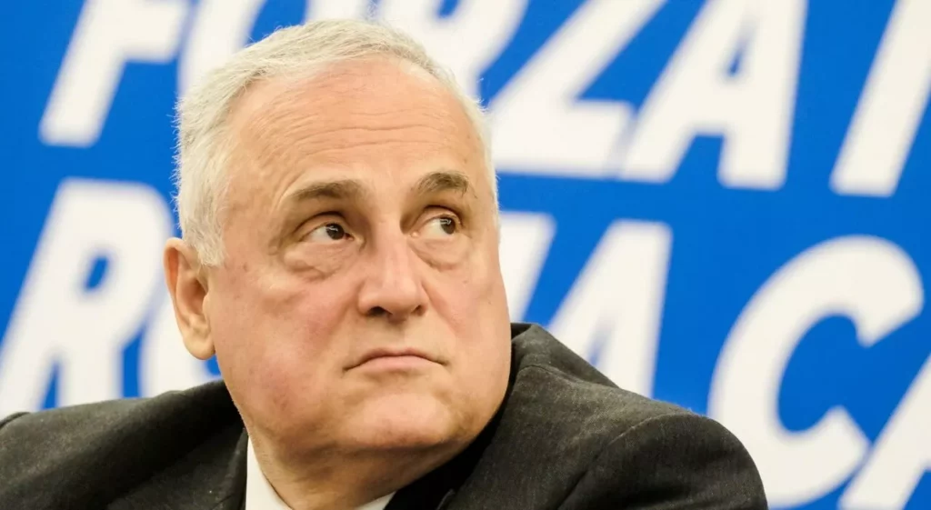 “Basta con questo mercato”: la fermezza di Lotito e la fiducia in Sarri 20240203 130427