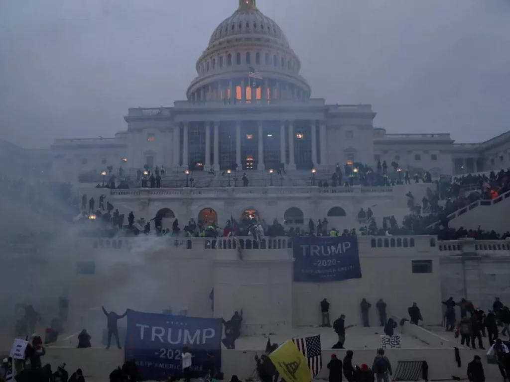 “Andiamo verso la tempesta perfetta”, l’America e l’allerta per le presidenziali 20240204 055812