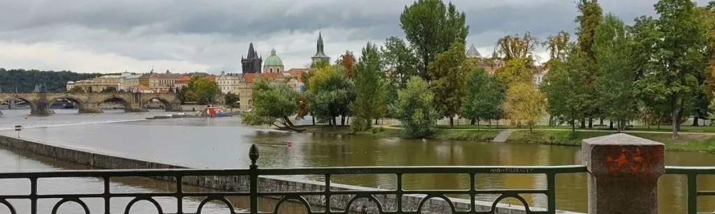 Esplorando Praga: Otto Esperienze da Non Perdere 20240205 170836 1