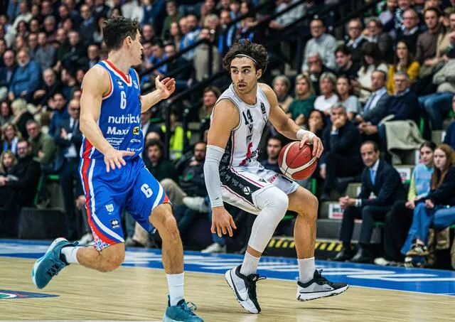 Vittoria schiacciante della Virtus Segafredo Bologna contro Treviso 20240205 213909