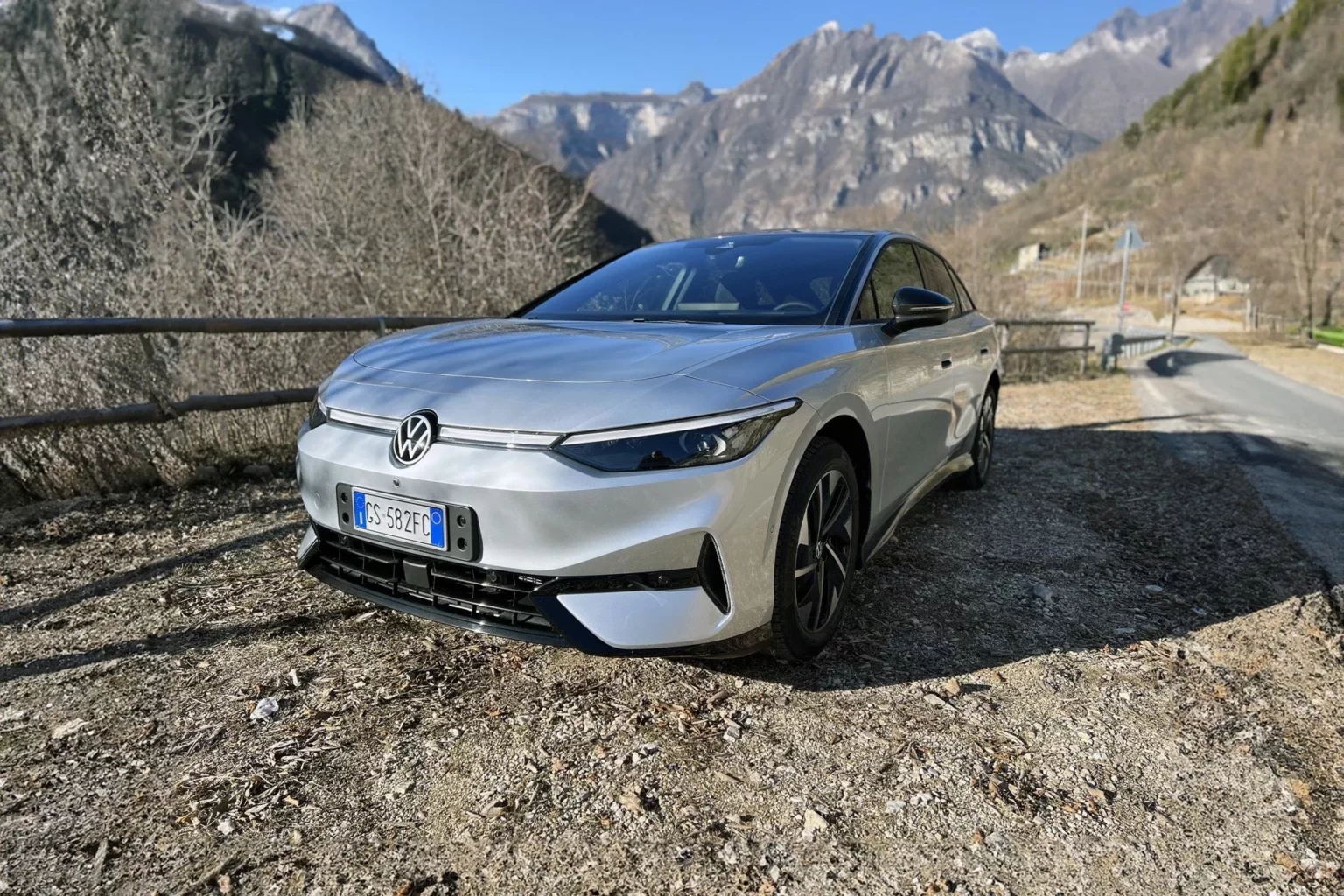 Volkswagen ID.7 Pro: Comfort e prestazioni di livello 20240207 005233