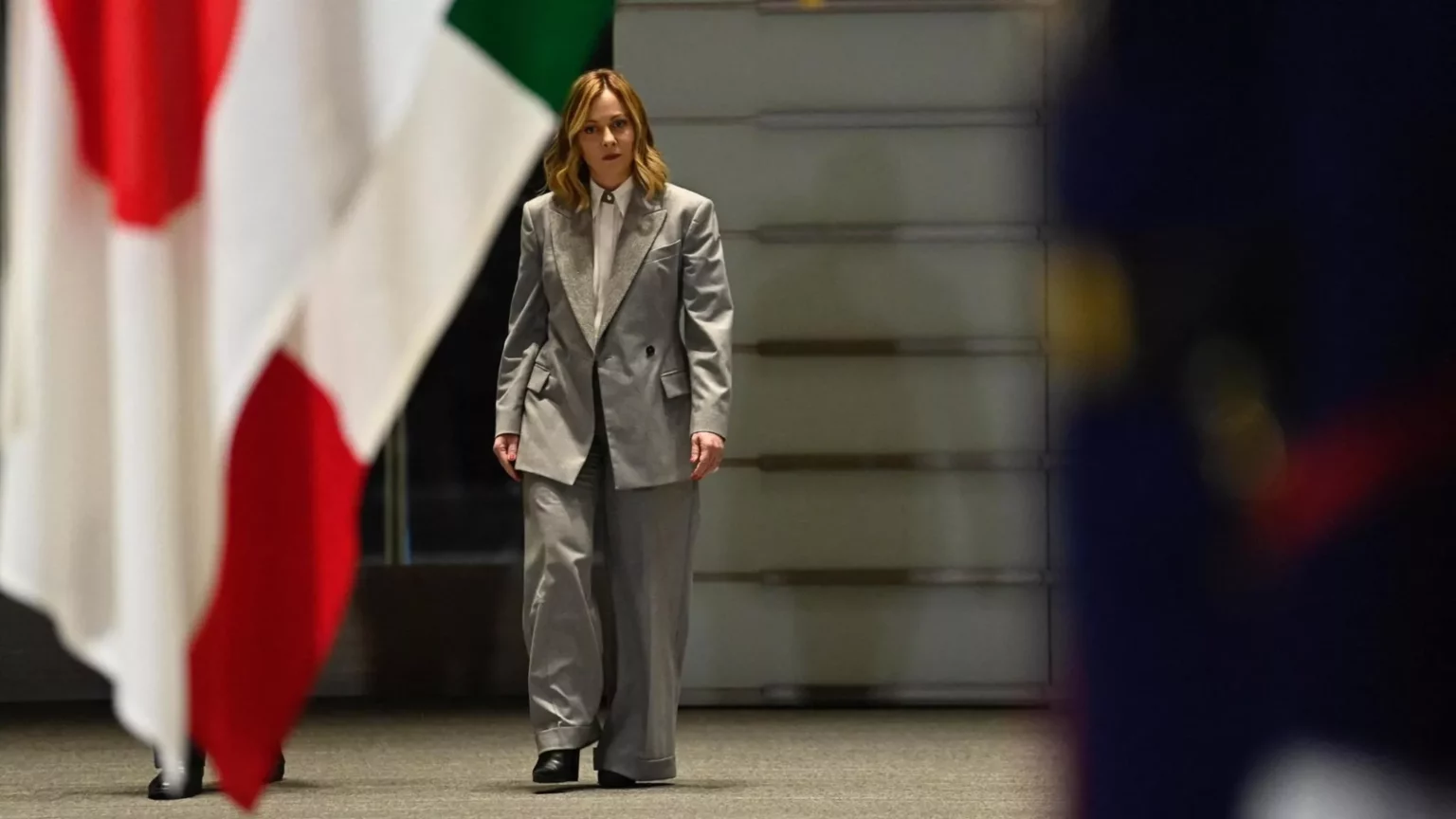 Vertice Cruciale del G7 a Trento: Regolamentare l’Intelligenza Artificiale 20240207 042213