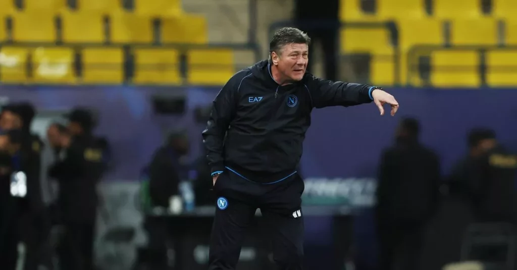 Il Milan contro il Napoli: sfida cruciale per la vetta della Serie A 20240207 162837