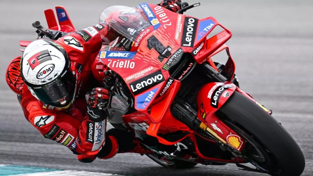 Francesco Bagnaia e Jorge Martin dominano l’ultima giornata dei test MotoGP a Sepang 20240208 104025