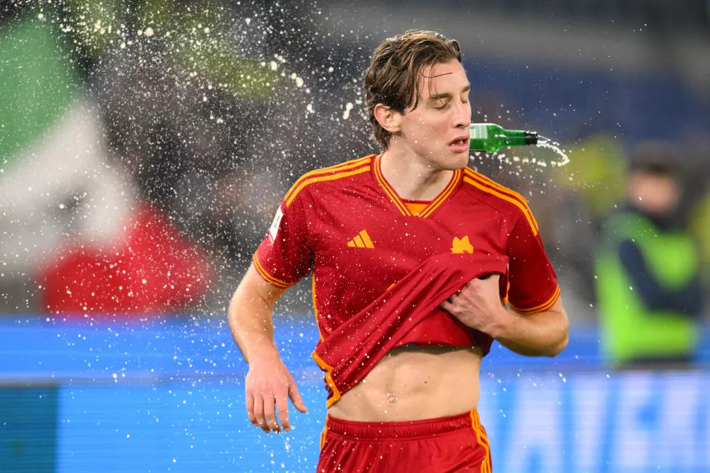 Disordini nel Derby di Coppa Italia tra Lazio e Roma: provvedimenti e sanzioni adottati 20240209 042533