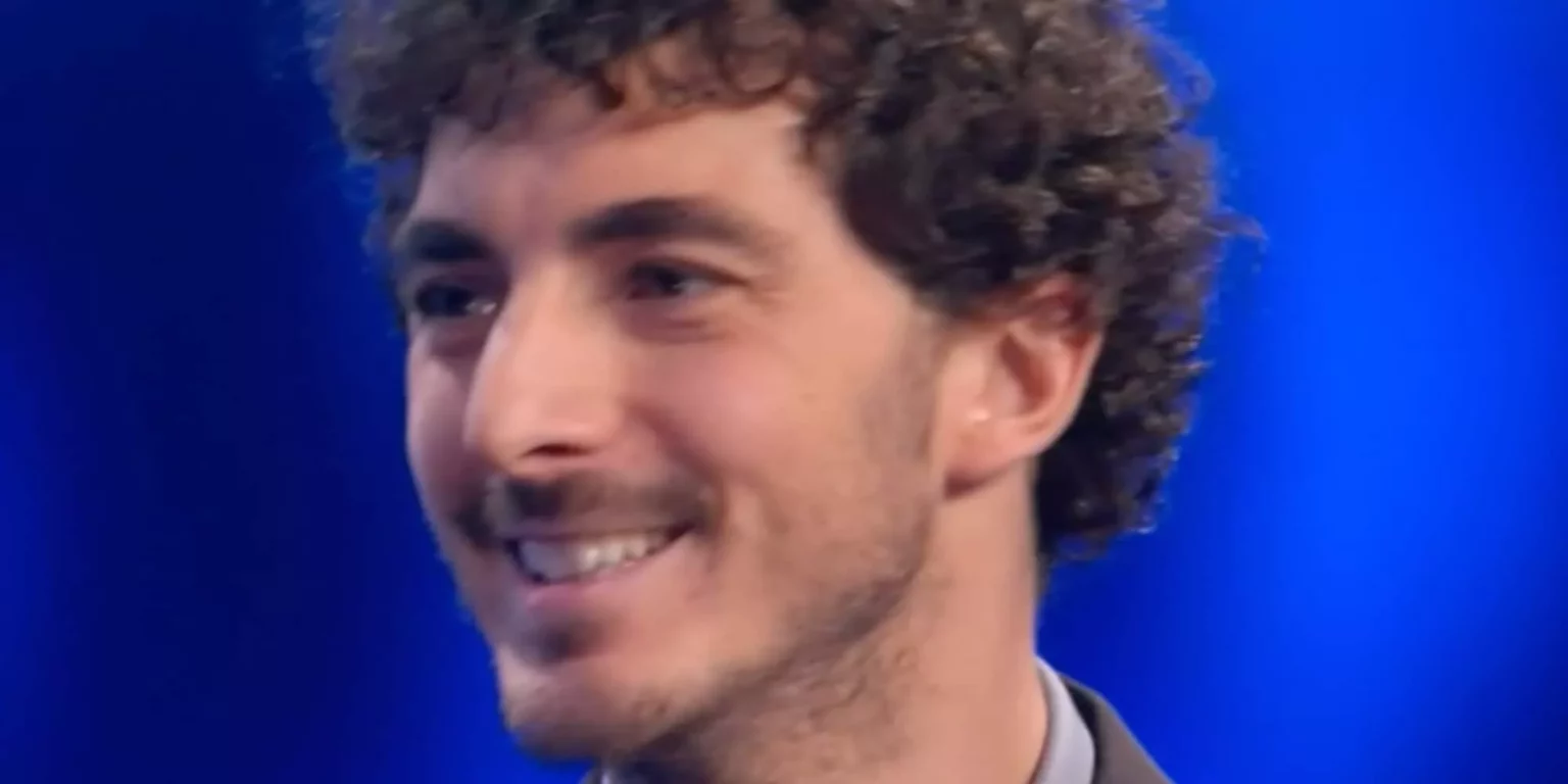 Francesco Bagnaia: Velocità e Note Musicali, la Passione Infinita del Pilota 20240209 223522