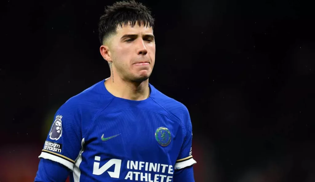 Enzo Fernandez: il futuro incerto di un acquisto costoso nel calciomercato estivo 20240212 072848