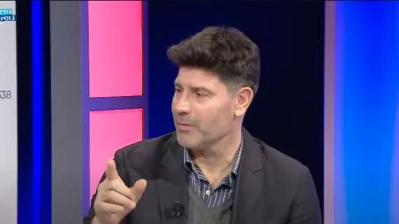 Il Napoli di Mazzarri sotto accusa: ‘Calcio vecchio con 5 difensori’ 20240212 102557