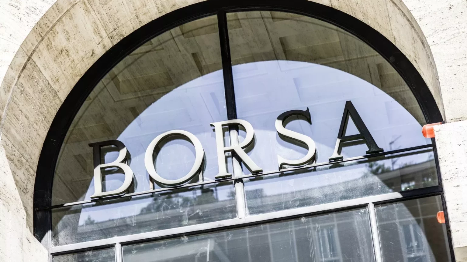 Tod’s e Saras: Addio a Piazza Affari 20240212 165033