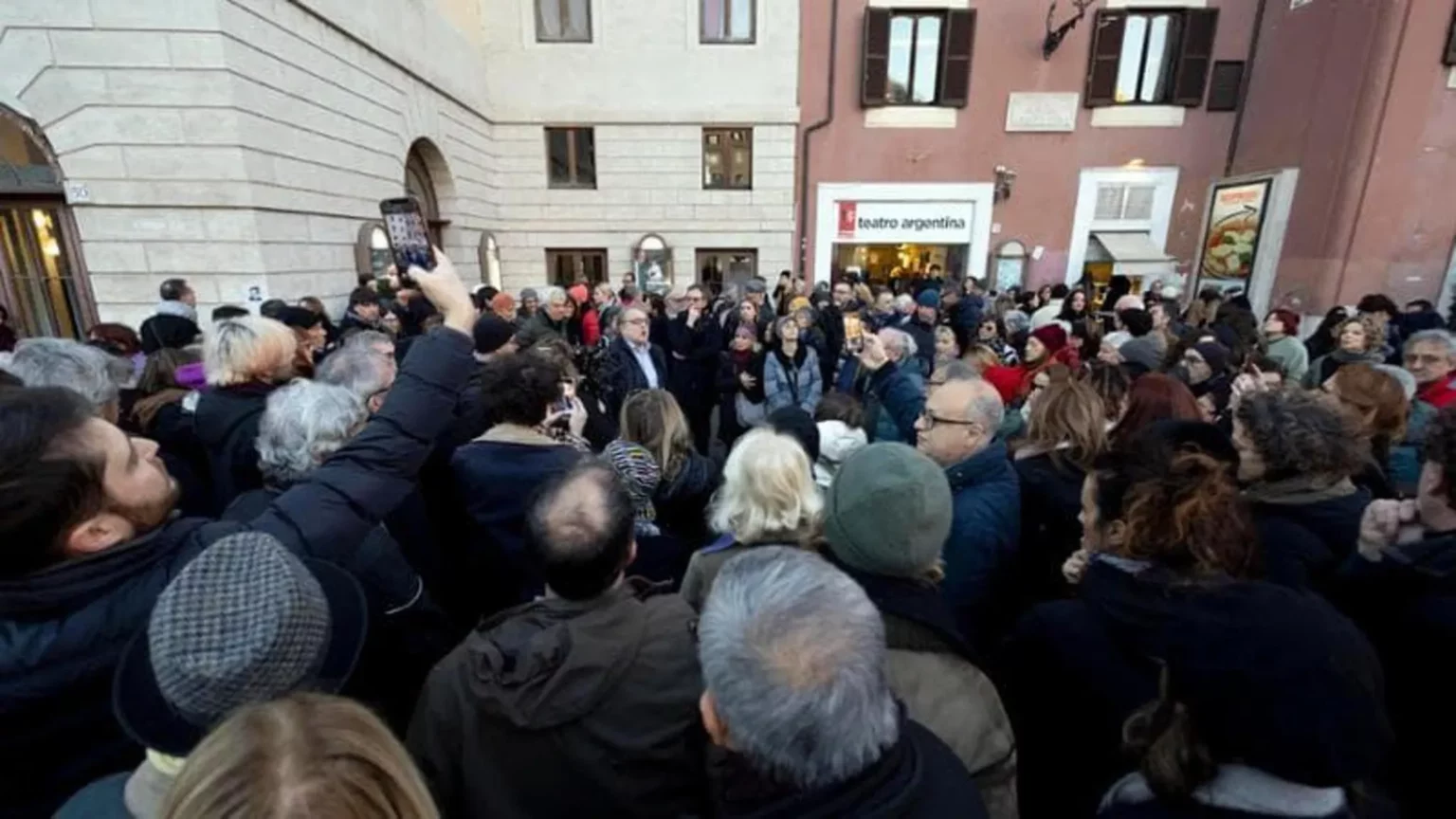 Polemiche e Accuse di Sessismo al Teatro di Roma: la Verità di Sandro Pasquini 20240212 205517