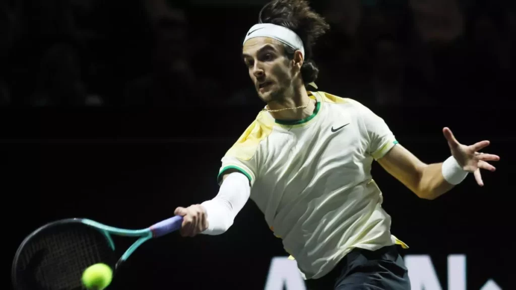 Sconfitta amara per Musetti a Rotterdam: match combattuto ma falliscono i match point 20240212 222939