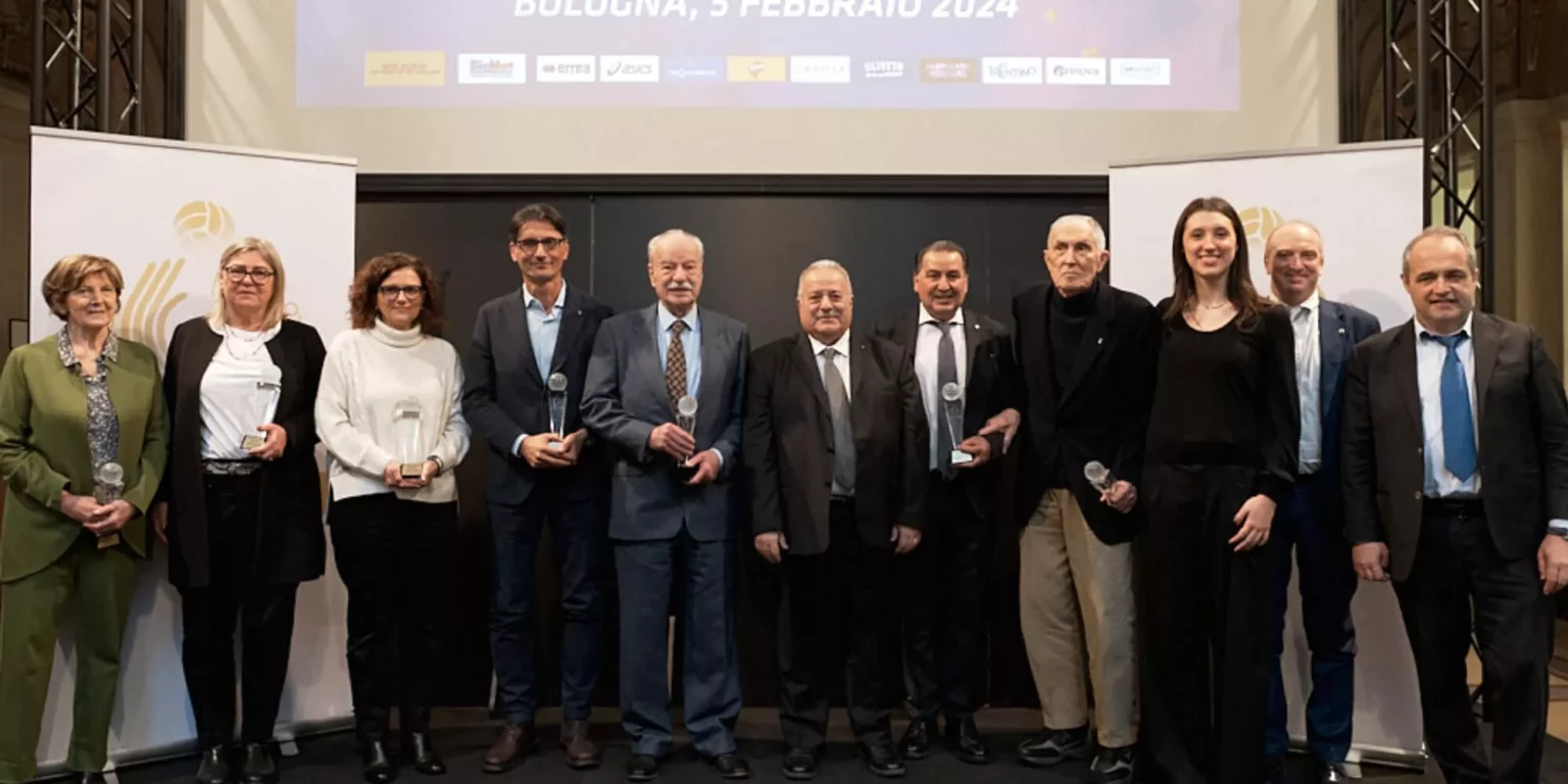 La Pallavolo Celebra i Suoi Protagonisti: Premi e Riconoscimenti 20240213 180243