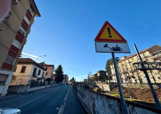 Nuova viabilità e cambiamenti alla rotonda di Largo Flaiano: ottimizzazione del traffico e percorsi facilitati 20240214 072323