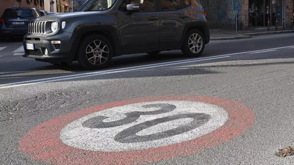 Dibattito sulla Città 30: Opinioni Contrapposte e Proposte di Miglioramento 20240214 163421