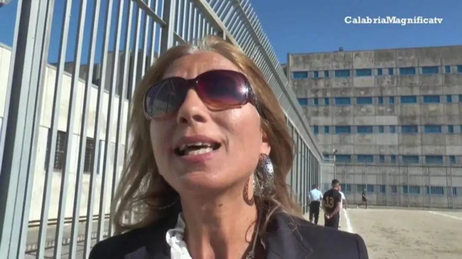 Scandalo al Carcere di Catanzaro: Traffico di Droga, Telefoni e Favoritismi 20240216 085049