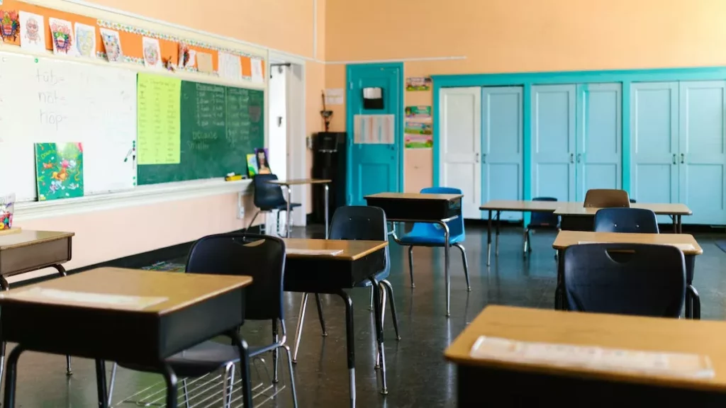Professoressa aggredita a Parma: il drammatico allarme della violenza scolastica 20240216 150653