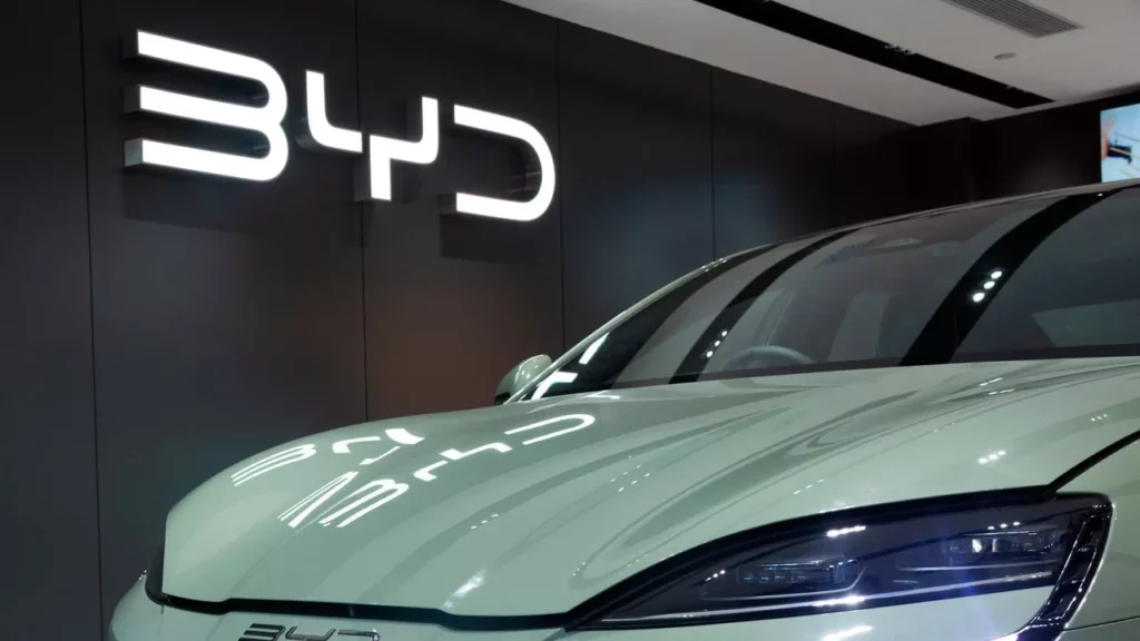 La sfida tra Byd e Tesla nel mercato dei veicoli elettrici 20240217 005225 1