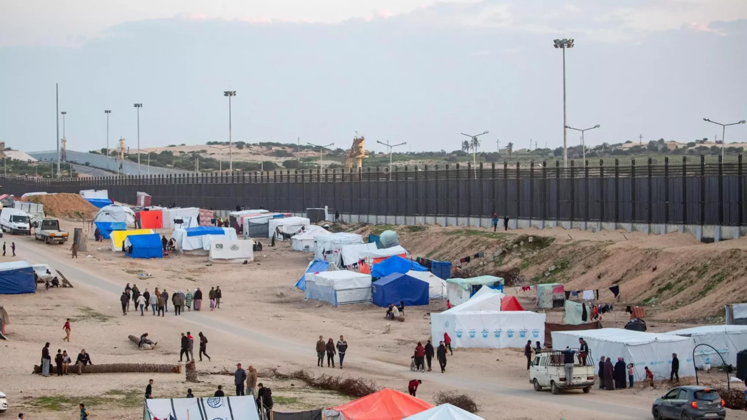 Rafah: Disperazione e Caos – Un Racconto di Speranza Vana 20240217 060445 1