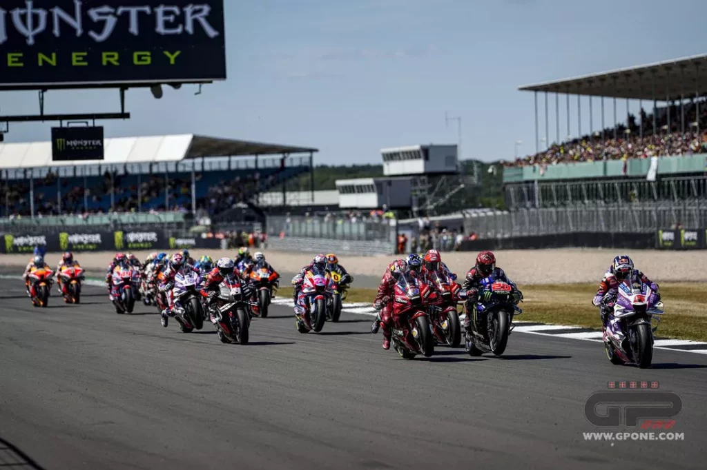MotoGP 2024: Novità nel Format Ispirate dalla Formula 1 20240217 161037