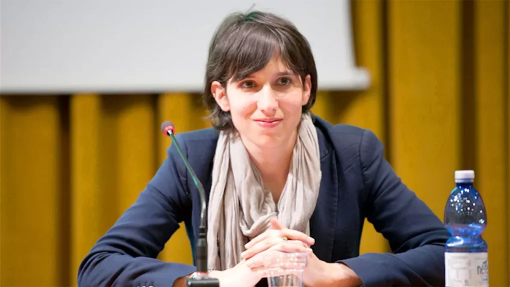 Elly Schlein: Il dibattito sul terzo mandato e l’importanza del confronto interno 20240219 163818 1