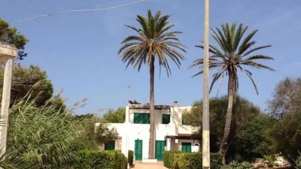 Vendita Villa Due Palme di Berlusconi a Lampedusa: un cambiamento epocale 20240219 180606