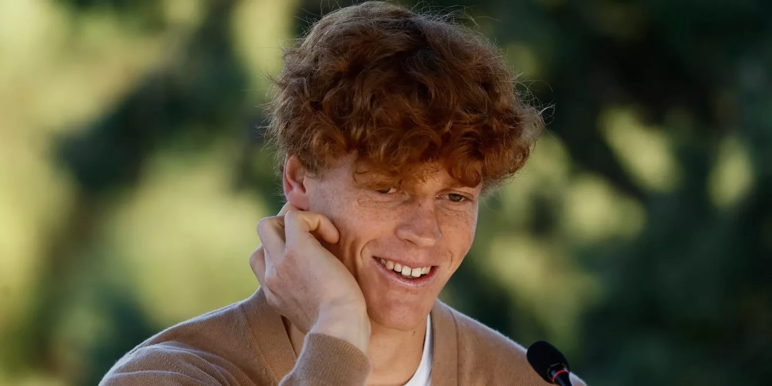 Jannik Sinner: Il Tennista Italiano Orgoglioso e la Sua Rapida Ascesa nel Tennis 20240219 193956