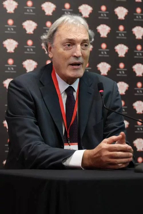 Igor Milicic: il trionfo tra grinta e successi nell’universo del basket 20240220 074140