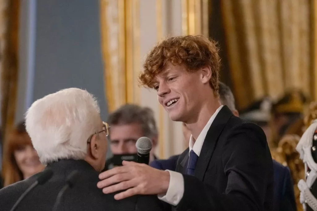 La scalata di Jannik Sinner al vertice del tennis mondiale: storia di un giovane campione italiano 20240220 092653