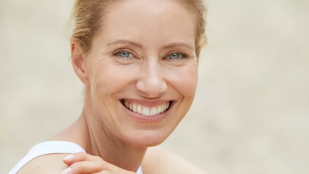 L’Olio Viso Antirughe: Il Segreto per una Pelle Matura Nutrita 20240226 012226 1