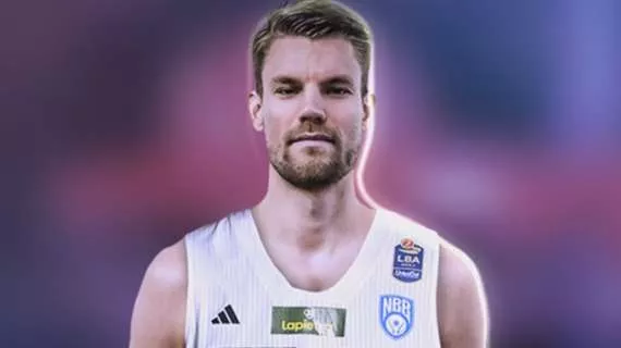 Andrew Smith: Il Nuovo Talento che Colora Brindisi 20240226 165511