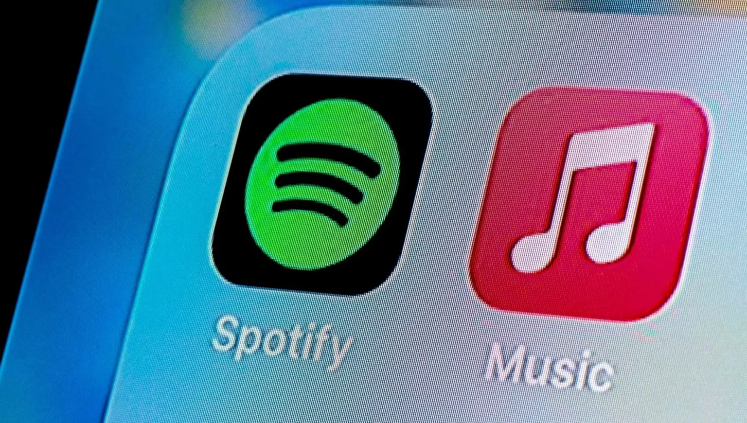 La Battaglia Spotify vs. Apple: Equità nel Digital Marketplace 20240227 012401