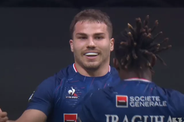Antoine Dupont: Esordio trionfale nel Rugby 7s a Vancouver 20240227 032831