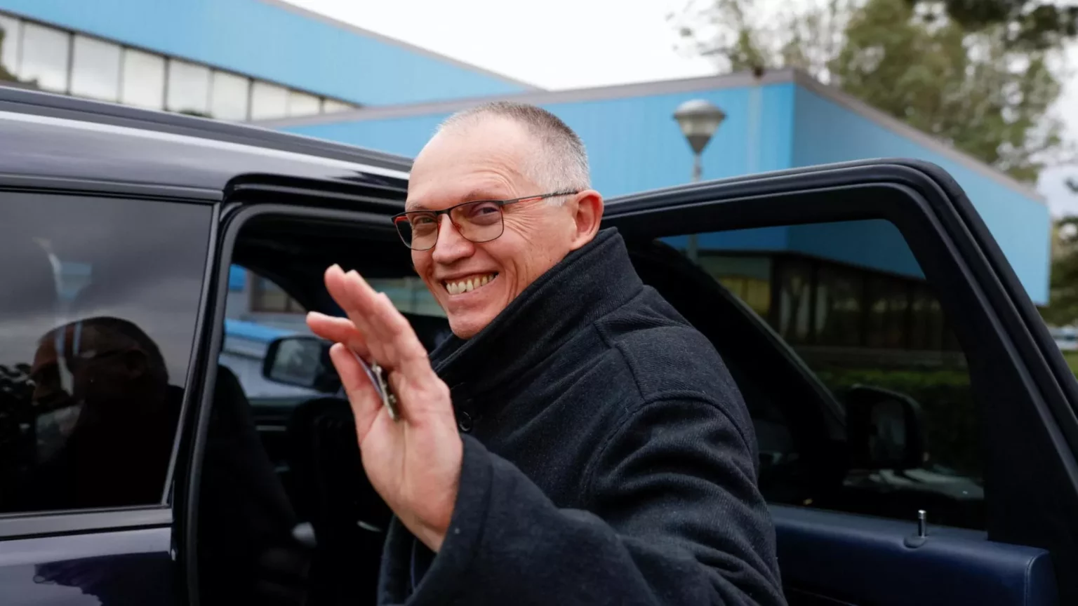 Carlos Tavares: Stellantis, Stipendio in Ribasso e Incentivi da Record Carlos Tavares: Stellantis, Stipendio in Ribasso e Incentivi da Record
