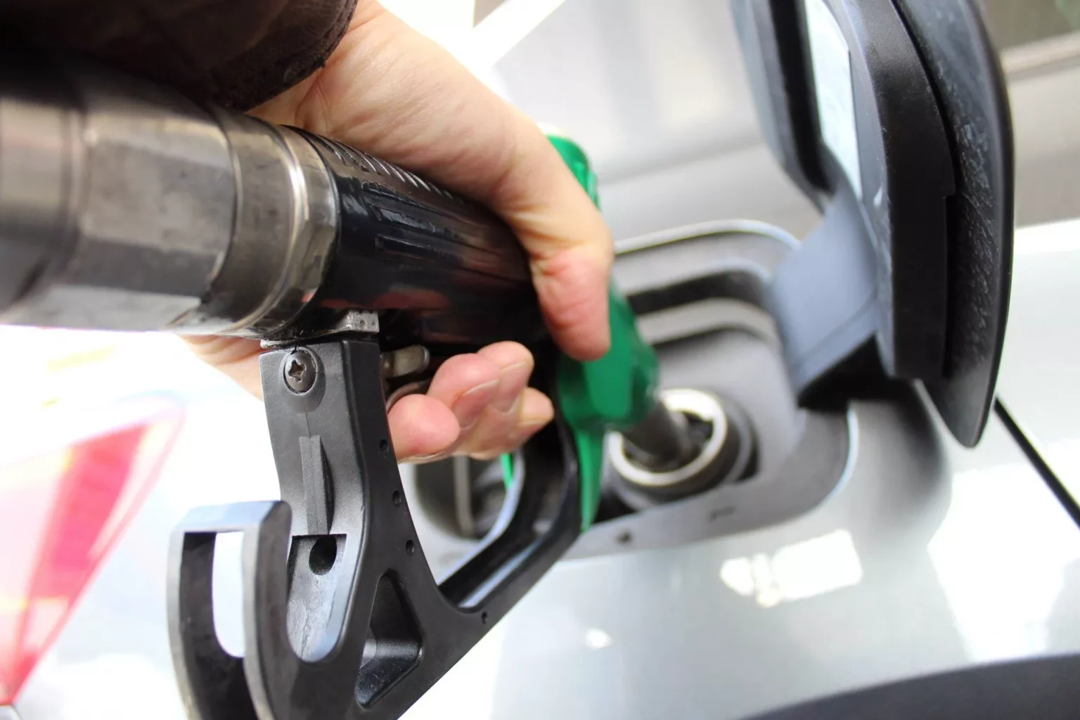 Consiglio di Stato: Sentenza sull’obbligo del cartello dei prezzi medi dei carburanti Consiglio di Stato: Sentenza sull’obbligo del cartello dei prezzi medi dei carburanti