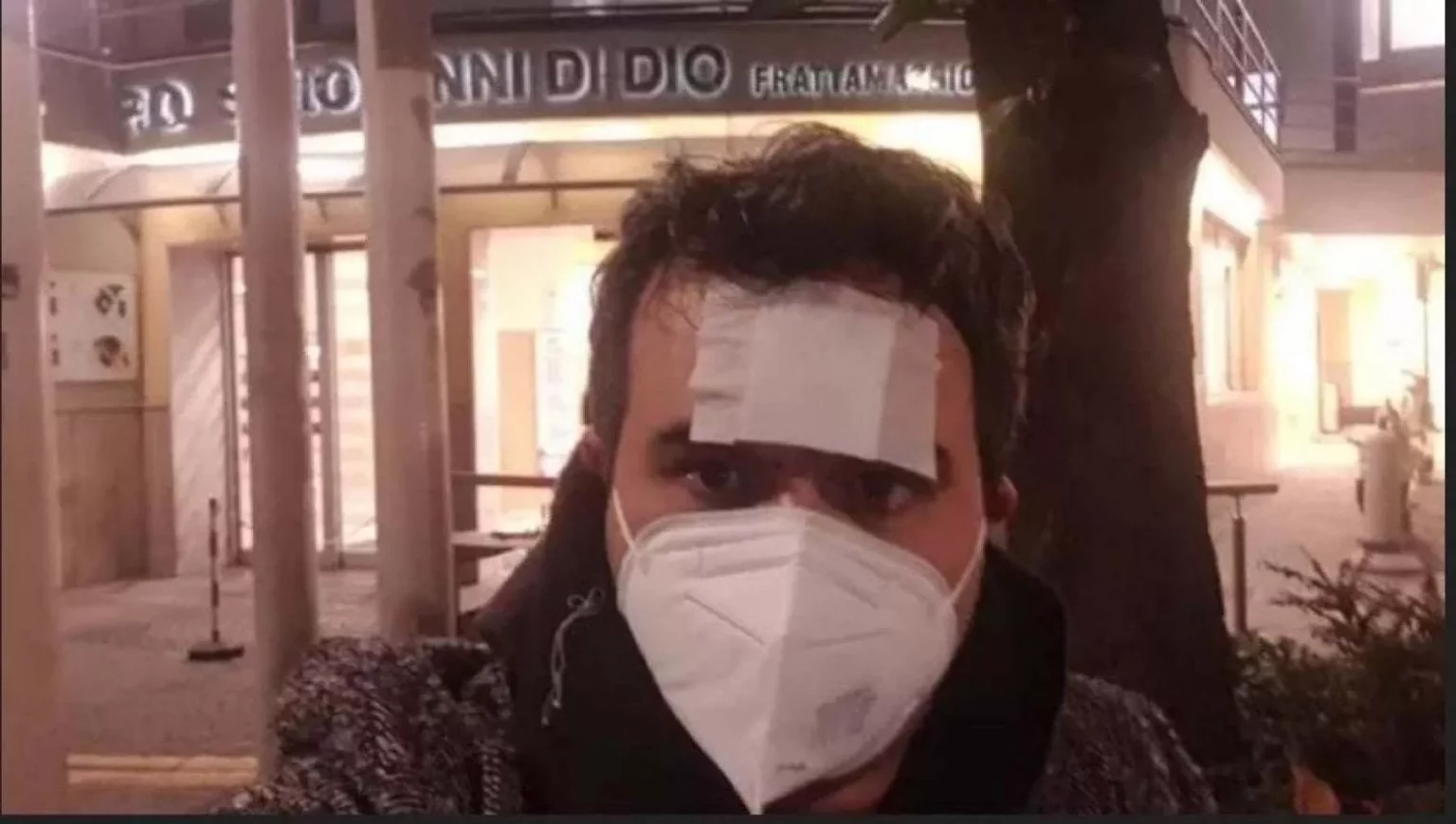 Episodio sconcertante a Taranto: Studente 15enne frattura l’omero al prof dopo un rimprovero 20240301 211157