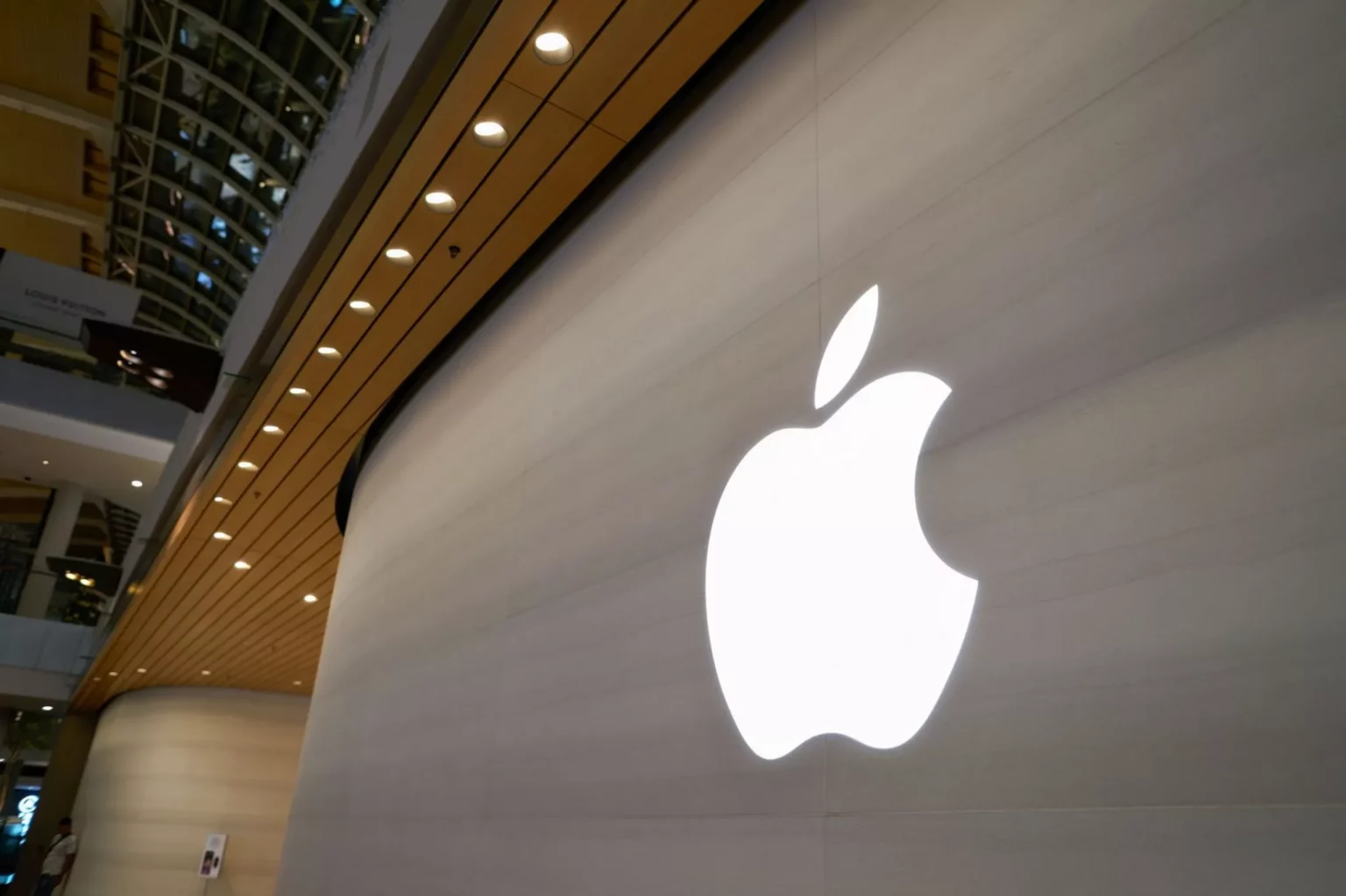 Apple abbandona il progetto dell’Apple Car: un cambio di rotta significativo 20240301 234411