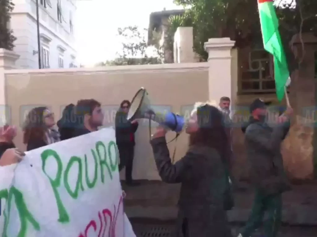 Proteste pro Palestina e tensioni in Italia: lo scontro nelle strade 20240303 170032 3