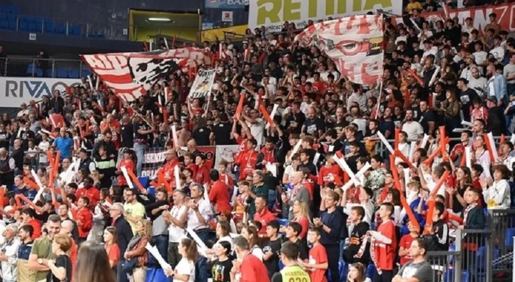 Pesaro vs Brescia: La sfida epica nella Serie A di Basket 20240303 195708