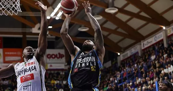 La Vanoli Basket Cremona vs. Brindisi: la sconfitta amara e le lezioni apprese 20240303 195709
