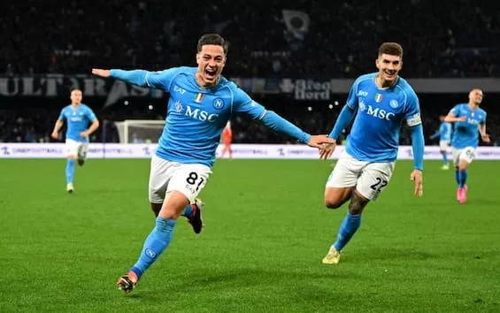 Napoli trionfa 2-1 contro la Juventus in un’emozionante sfida al Maradona 20240304 015031