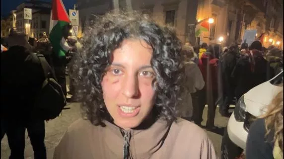 Studentessa ferita durante una manifestazione: la determinazione di Maria contro l’ingiustizia 20240304 044327