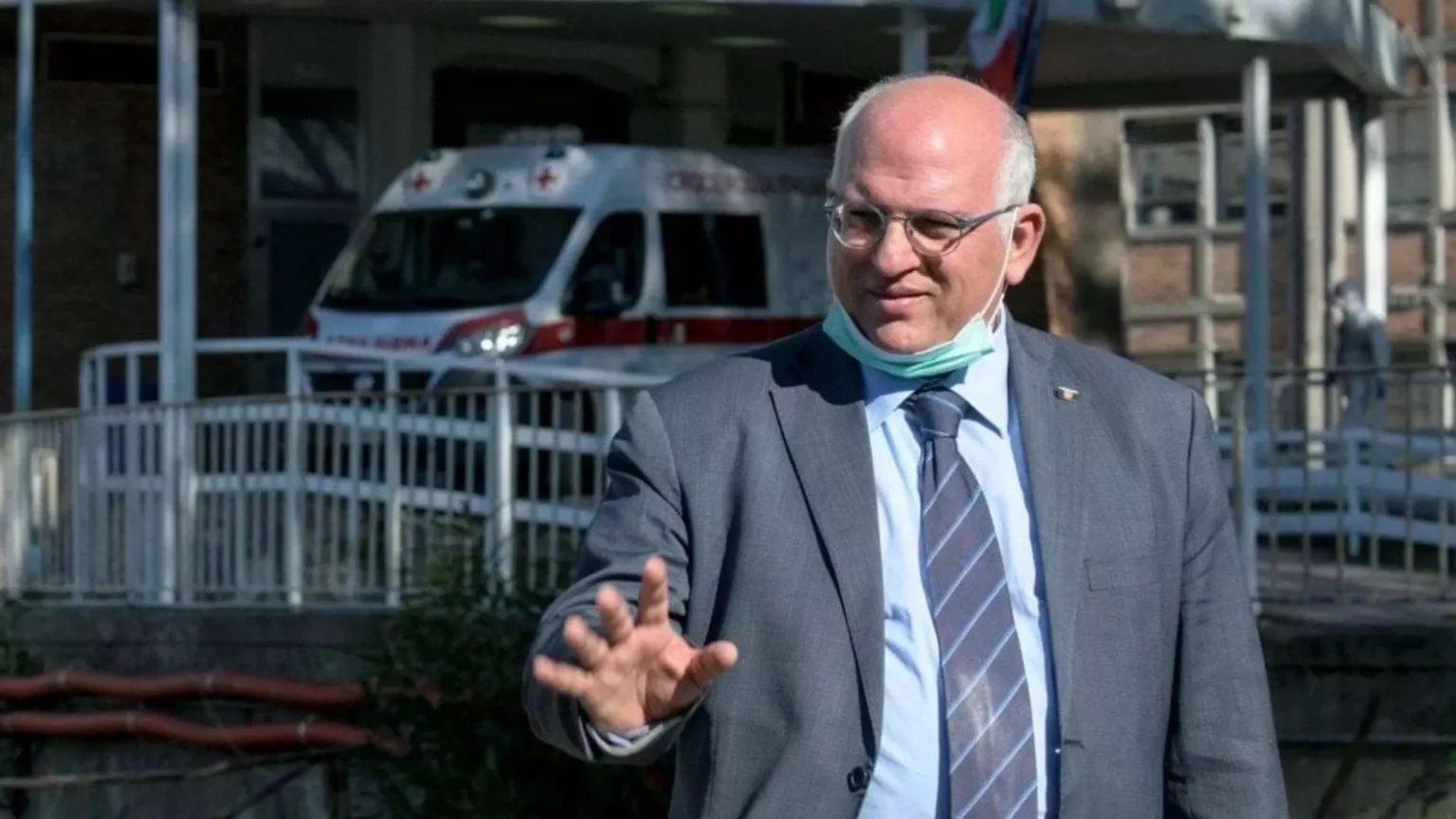 Episodio spiacevole al San Paolo: il professor Paolo Ascierto racconta l’increscioso incidente con un tifoso del Napoli 20240304 182316
