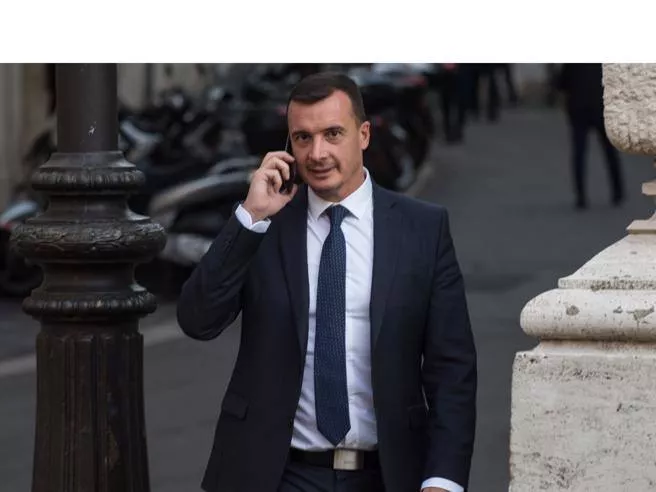 Rocco Casalino: la battaglia contro le bancarelle e le minacce nel cuore di Roma 20240305 085339 1