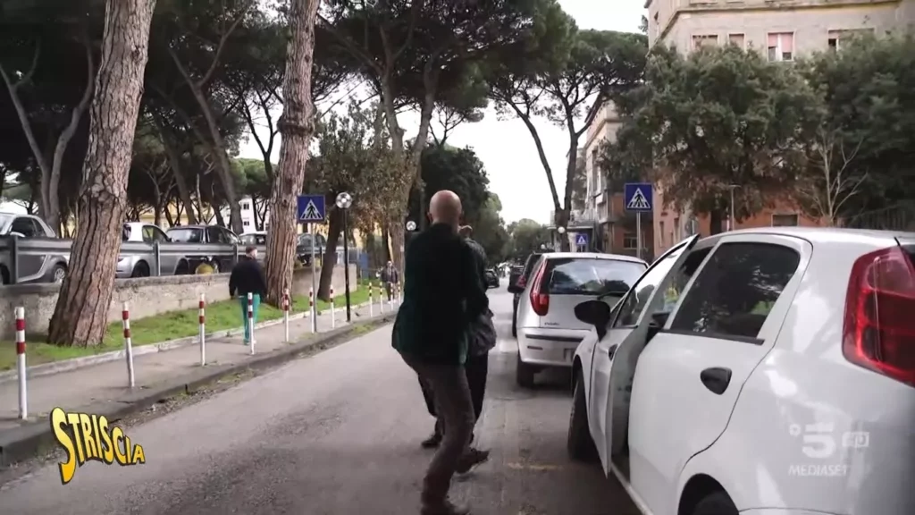 Il dilemma dei vigilanti: tra sicurezza e umanità nella gestione dei parcheggi pubblici 20240305 122347