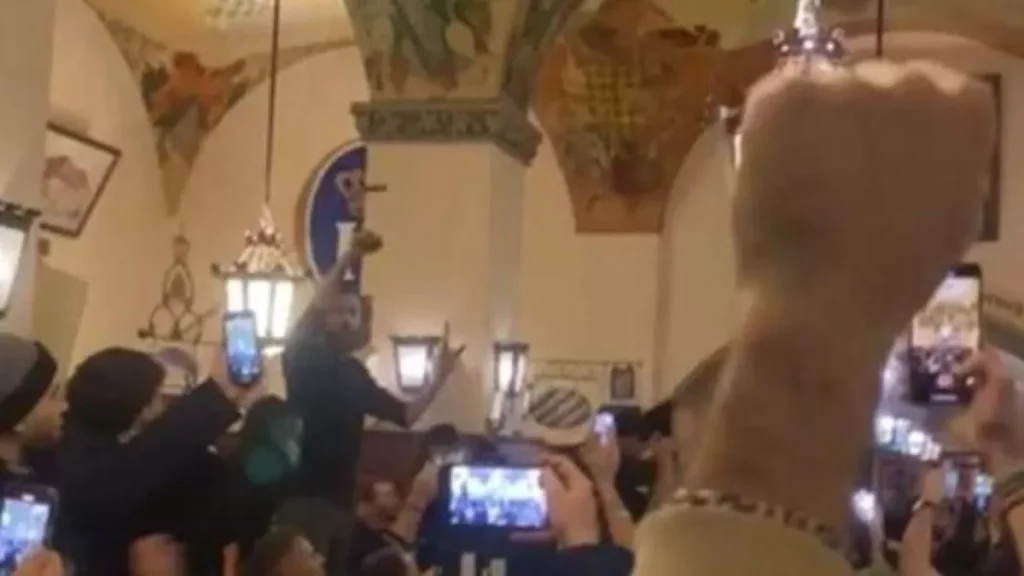 Raduno tifosi Lazio a Monaco: condanna per cori fascisti nella birreria 20240305 152720 1