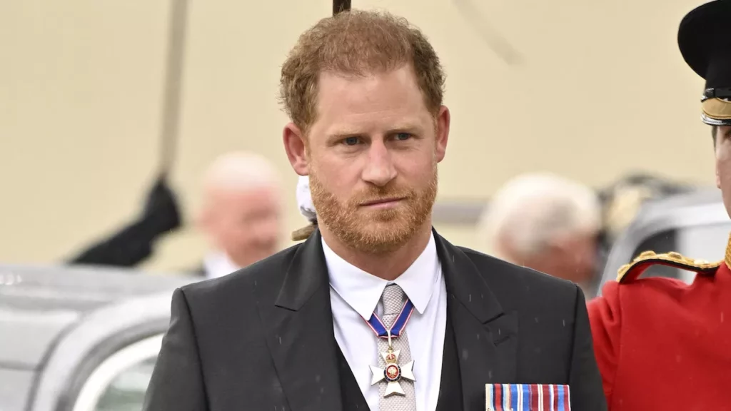 Il Principe Harry sotto Minaccia: Foto Compromettenti e la Vendita delle Mutande Reali 20240307 153704 1