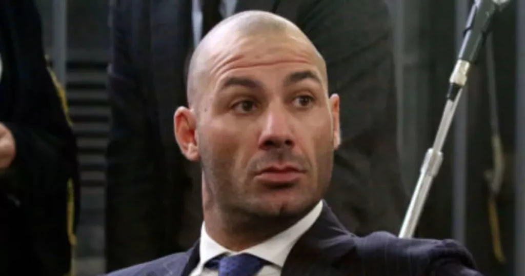 La Vita di Riccardo Bossi: Carriera da Pilota e Intrighi Giudiziari 20240309 014547 1