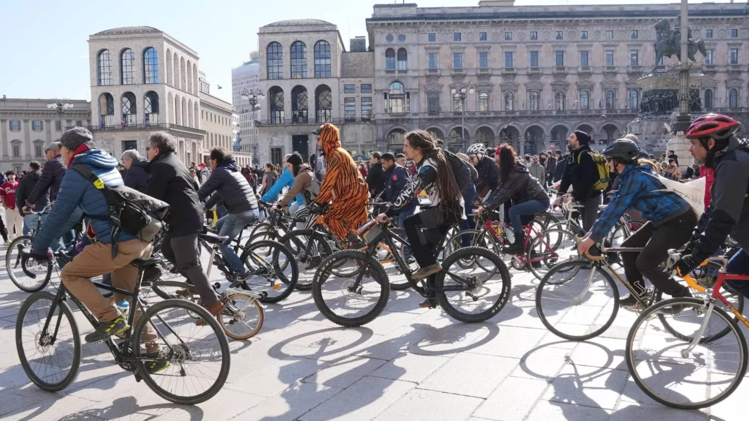 Protesta contro la riforma del Codice della Strada: la mobilitazione delle biciclette 20240311 131503